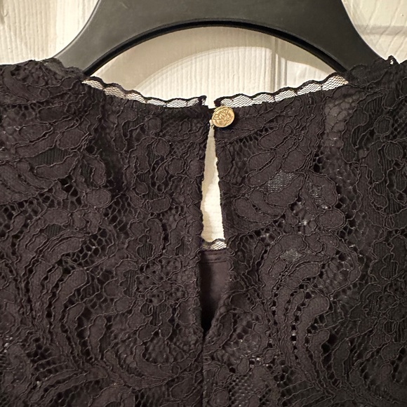 Draper James Black Lace Top NWT Size 6 - Picture 6 of 7